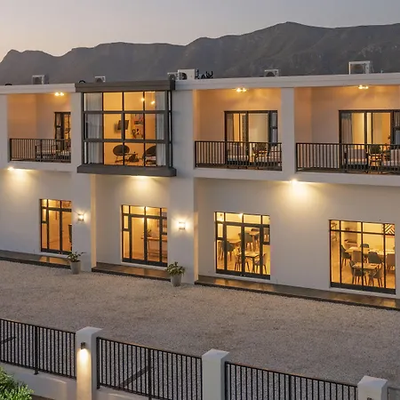 Glow Boutique Suites & Guesthouse-2