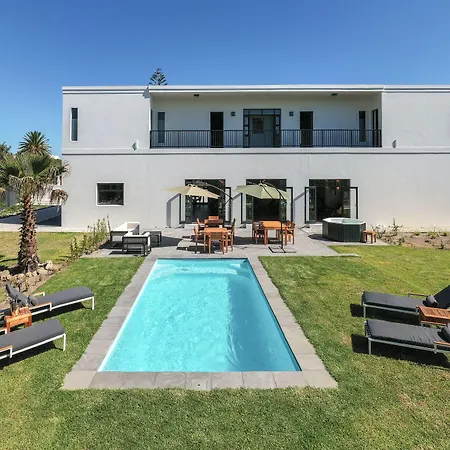 Glow Boutique Suites & Guesthouse-3